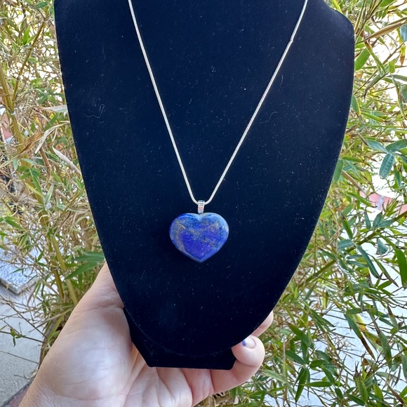 lapis heart pendant with sterling silver chain - Picture 4 of 7